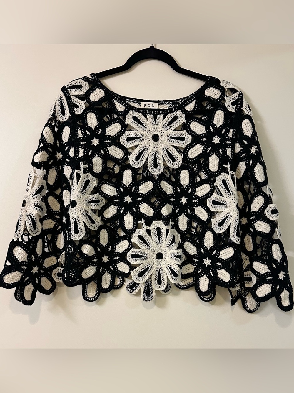 POL Bloom and Loom Floral Weave Top in Black and White. One Size